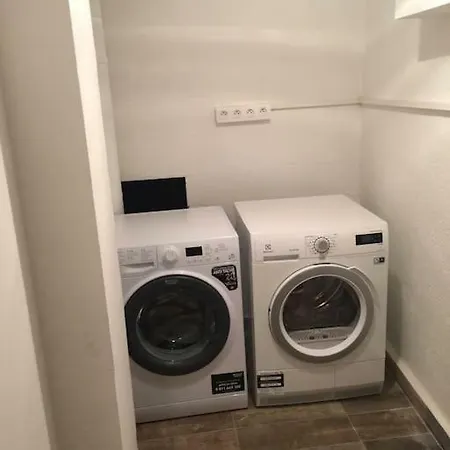 202-appartement Renove Vieil *